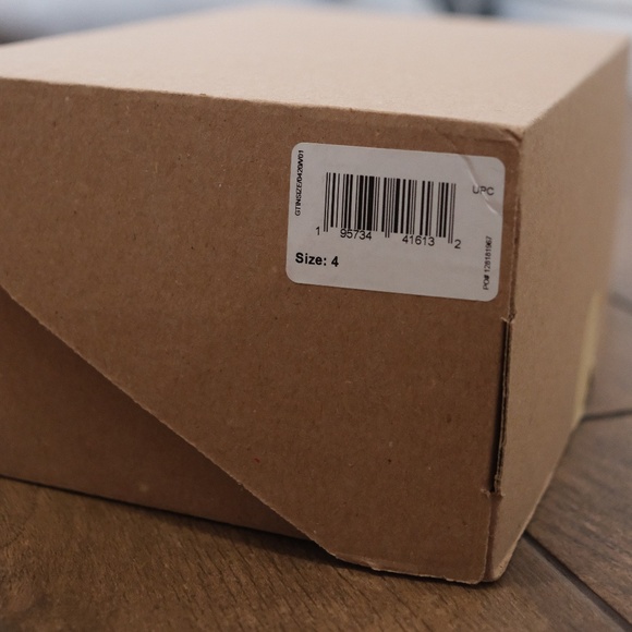 adidas Yeezy Foam RNNR Sulfur - Picture 3 of 3